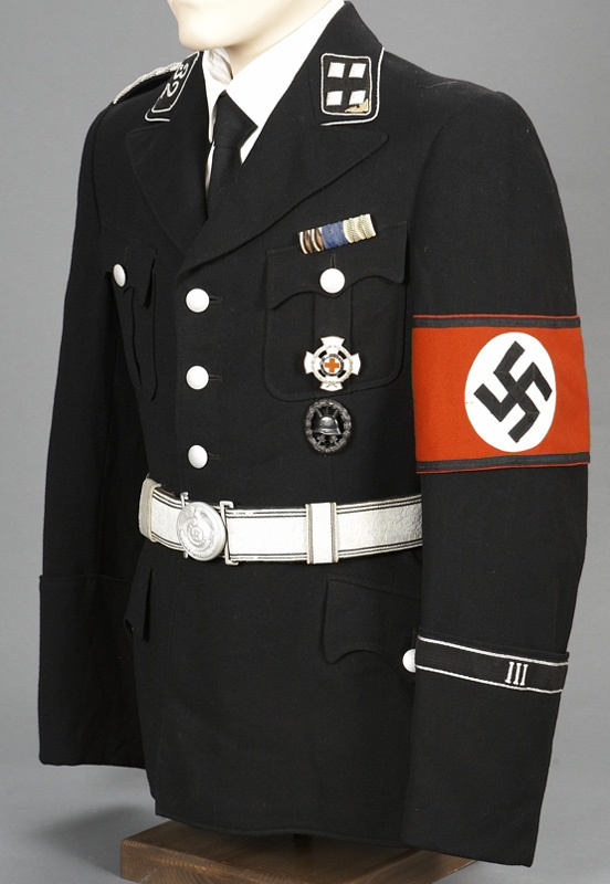 Куплю фашистские. Hugo Boss одежда вермахта. Хьюго босс униформа СС. СС форма нацистской Германии офицеров Хьюго босс. Форма 3 рейха Хуго босс.